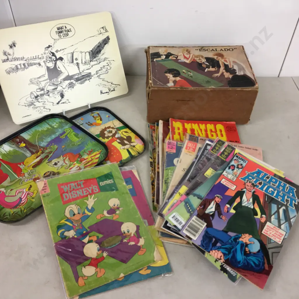 Assorted Vintage Items Including Comics, Escalado Game Etc Image 1++